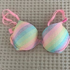 PINK Victoria’s Secret push up bra